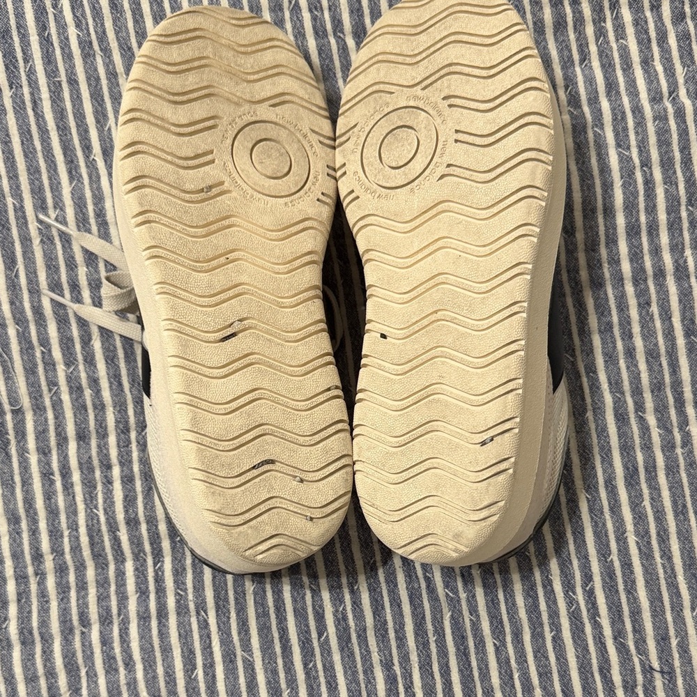 New Balance Cream and Black Sneakers - Picture 5 of 5